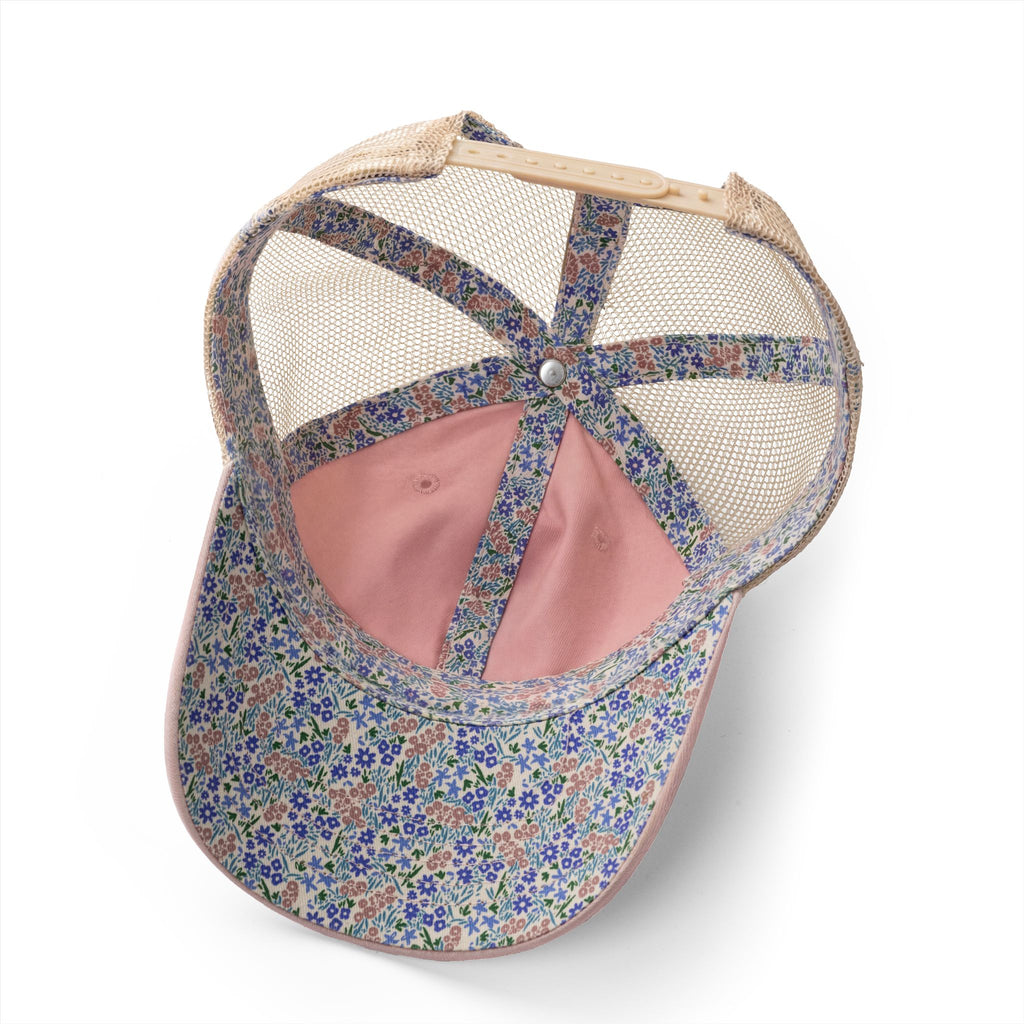 Washed Mesh Back Cap – Minimalist Everyday Hat for Women